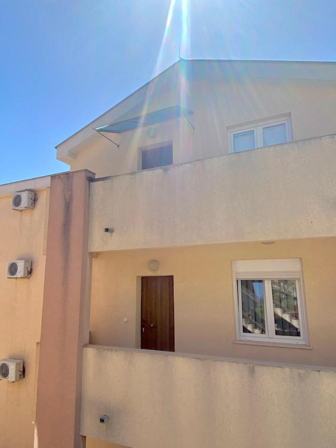 Jovana -- Porodicni Apartmani Igalo Herceg Novi Kültér fotó