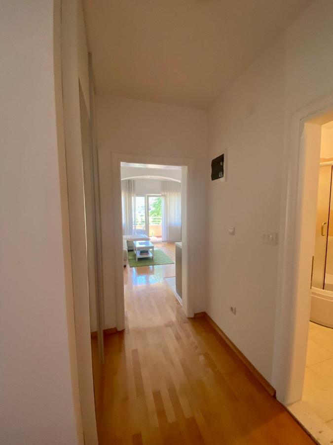 Jovana -- Porodicni Apartmani Igalo Herceg Novi Kültér fotó
