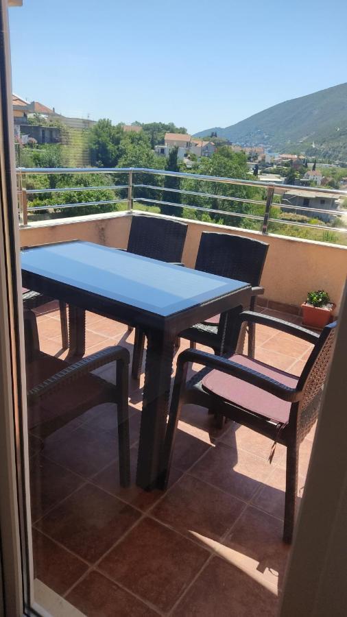 Jovana -- Porodicni Apartmani Igalo Herceg Novi Kültér fotó