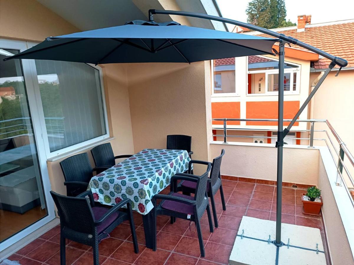 Jovana -- Porodicni Apartmani Igalo Herceg Novi Kültér fotó