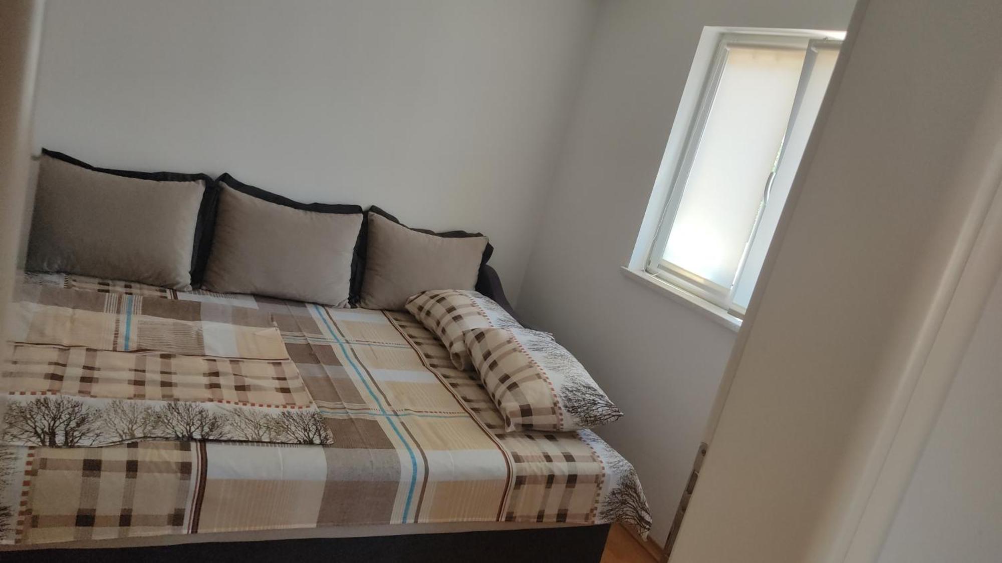 Jovana -- Porodicni Apartmani Igalo Herceg Novi Szoba fotó