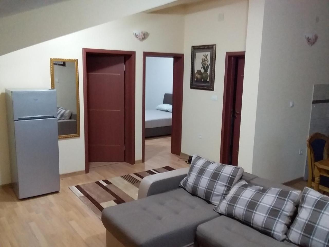 Jovana -- Porodicni Apartmani Igalo Herceg Novi Kültér fotó